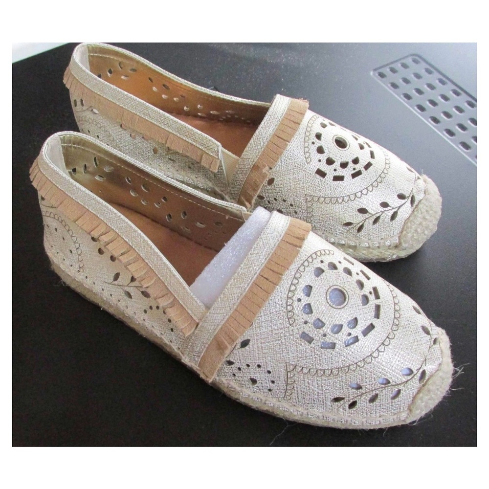 New ~ Slip-On Flats Walking Espadrille 🍁 Shoes